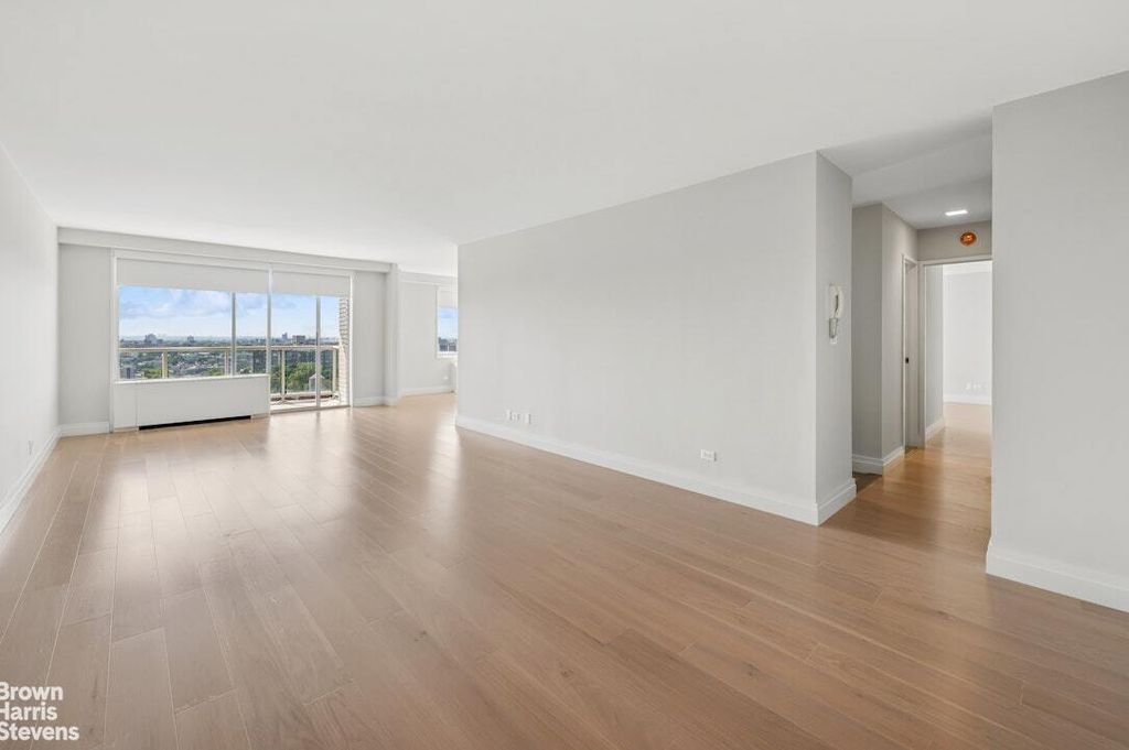 Property photo 2 of 17 <Alttext/>