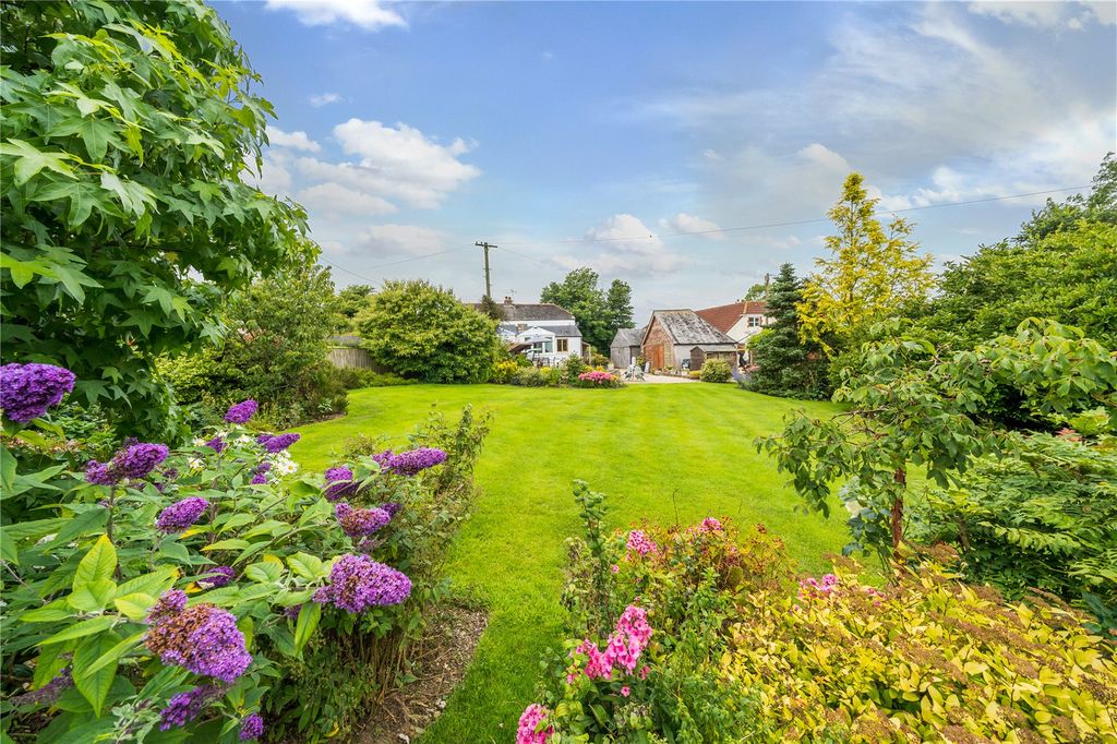 Property photo 1 of 17 Picture No. 41
