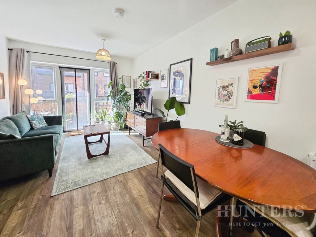 Property photo 2 of 16 Pbox-Img.Jpg