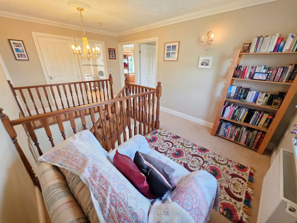 Property photo 1 of 31