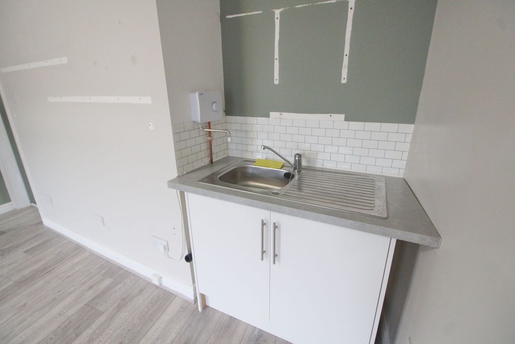 Property photo 3 of 6 Photograph 3