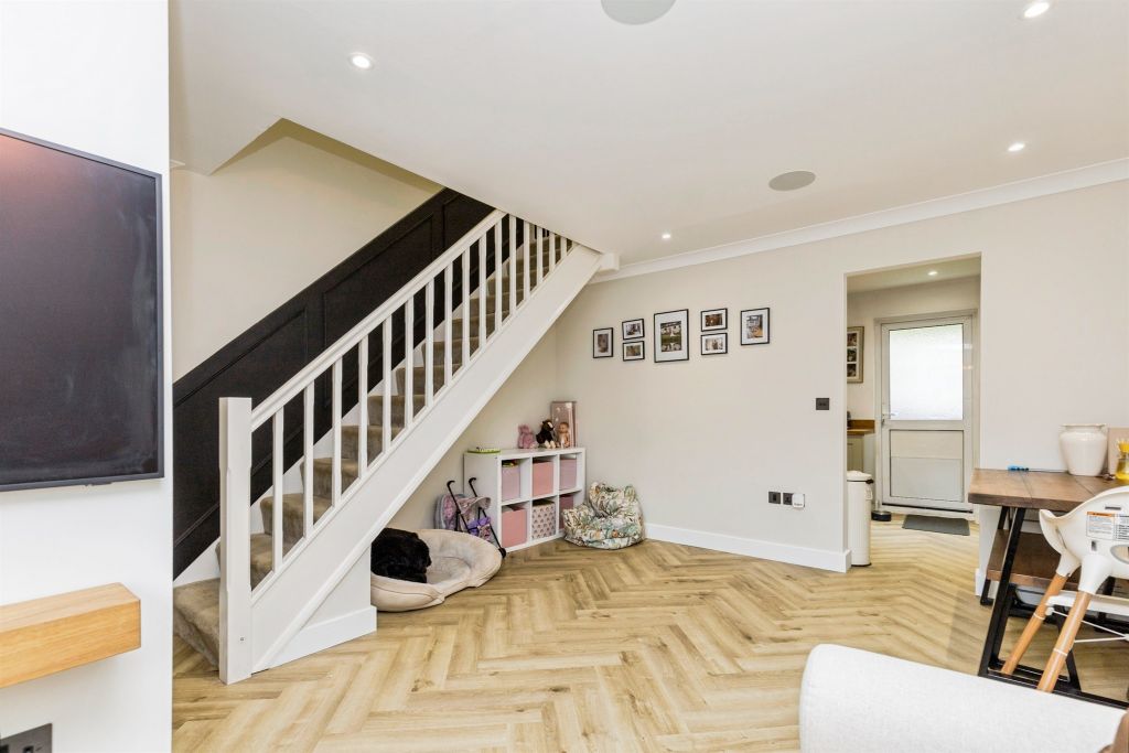 Property photo 2 of 24