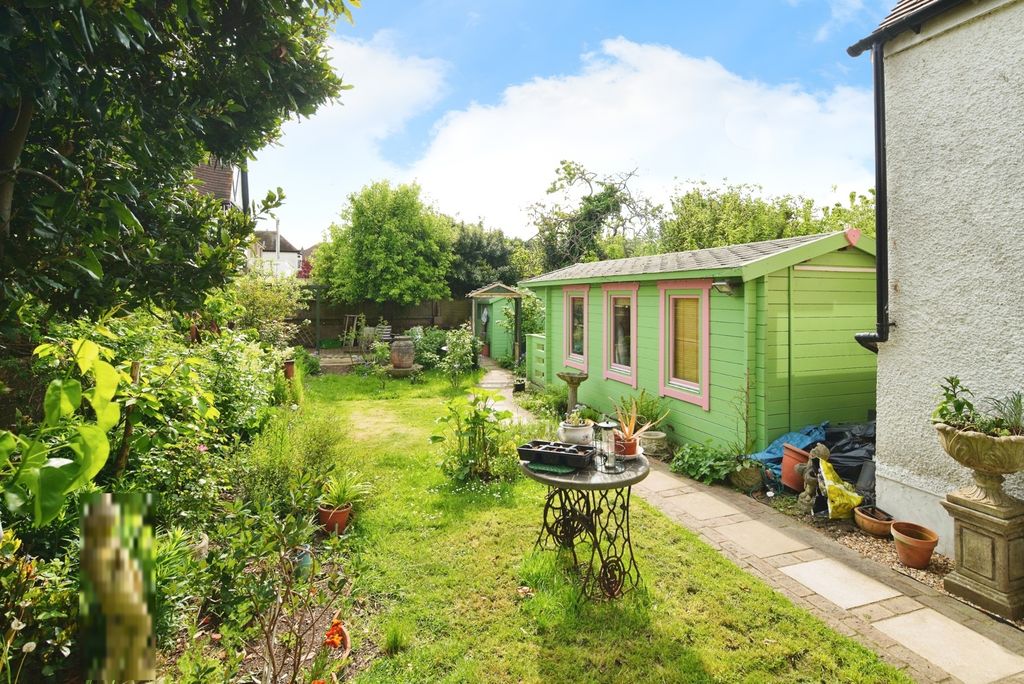 Property photo 2 of 13 Photo