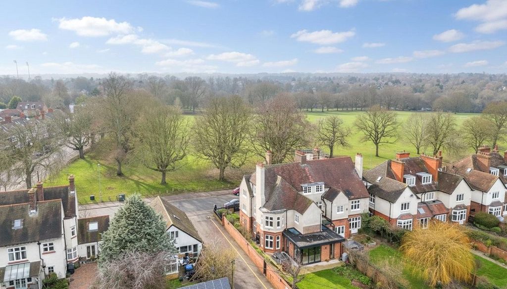 Property photo 2 of 25 Picture No. 28