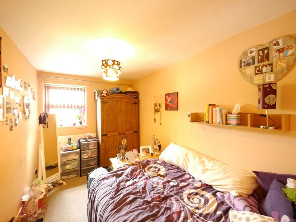 Property photo 3 of 4