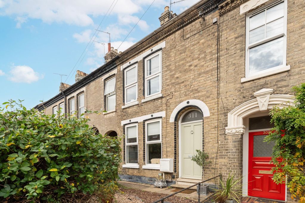 Property photo 1 of 19