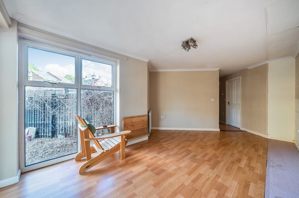 Property photo 2 of 12 9-6Ac911E6d9227-1...