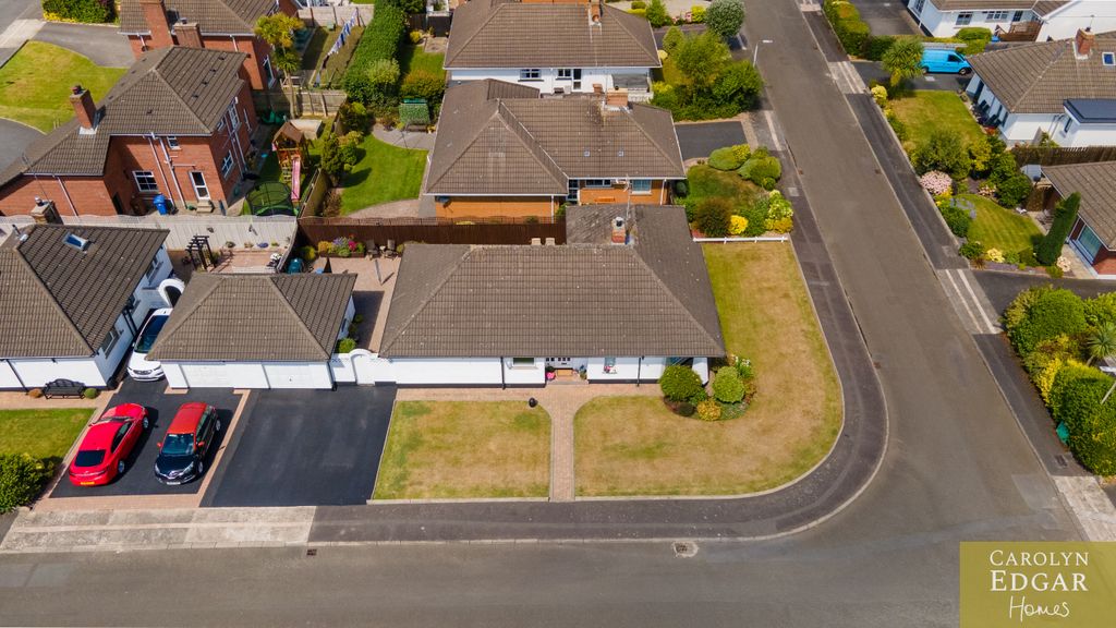 Property photo 1 of 44 008