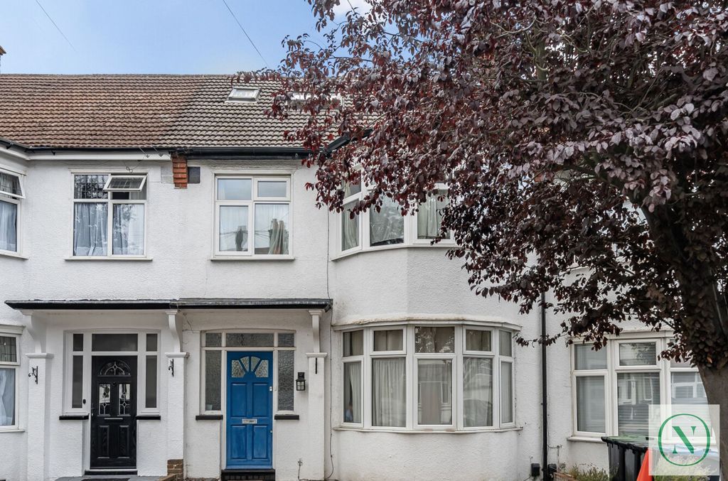 Property photo 1 of 17