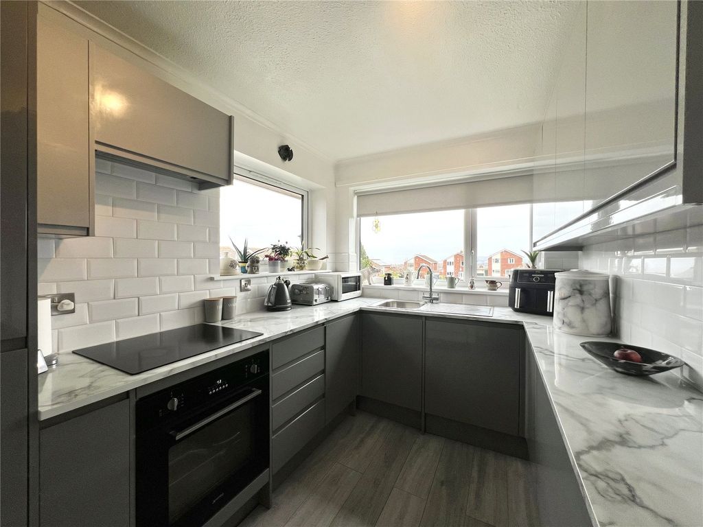 Property photo 3 of 15 Picture No. 04