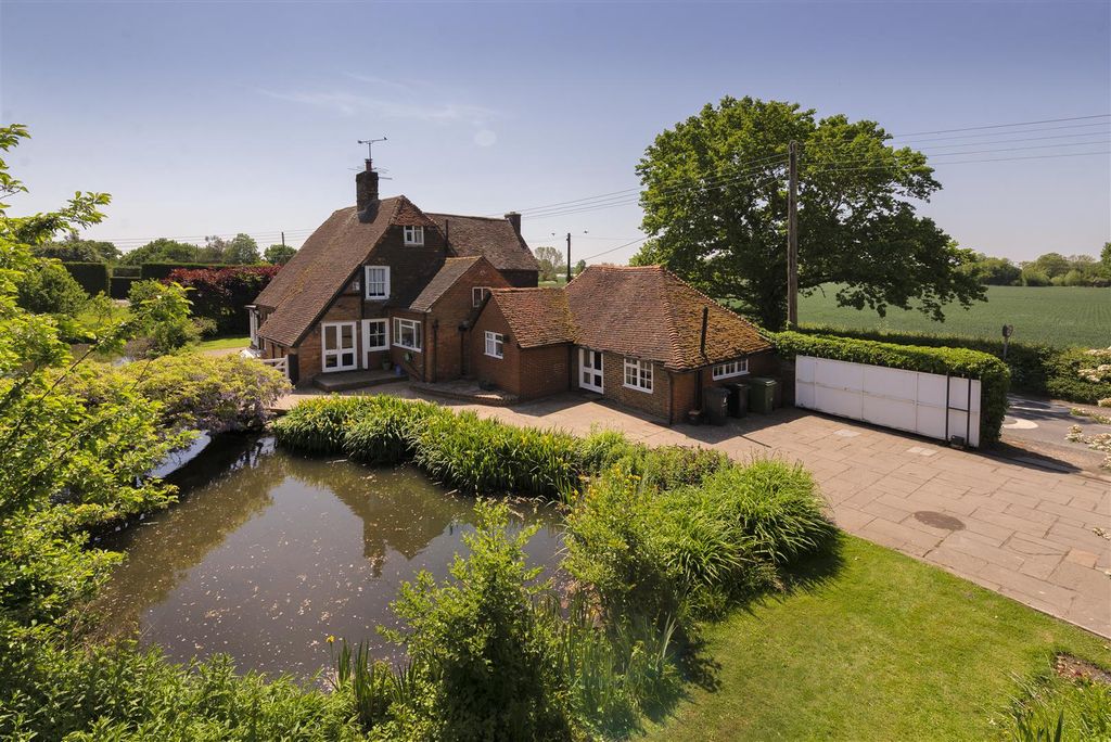 Property photo 2 of 28 Butchersnew01.Jpg