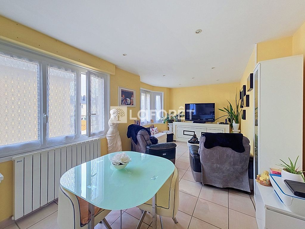 Property photo 1 of 8 Agon-Coutainville: 2 Rooms In The City Center, Just Steps From The Beach!