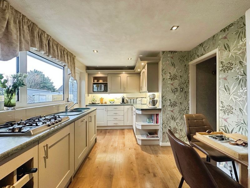 Property photo 3 of 22 Kitchen