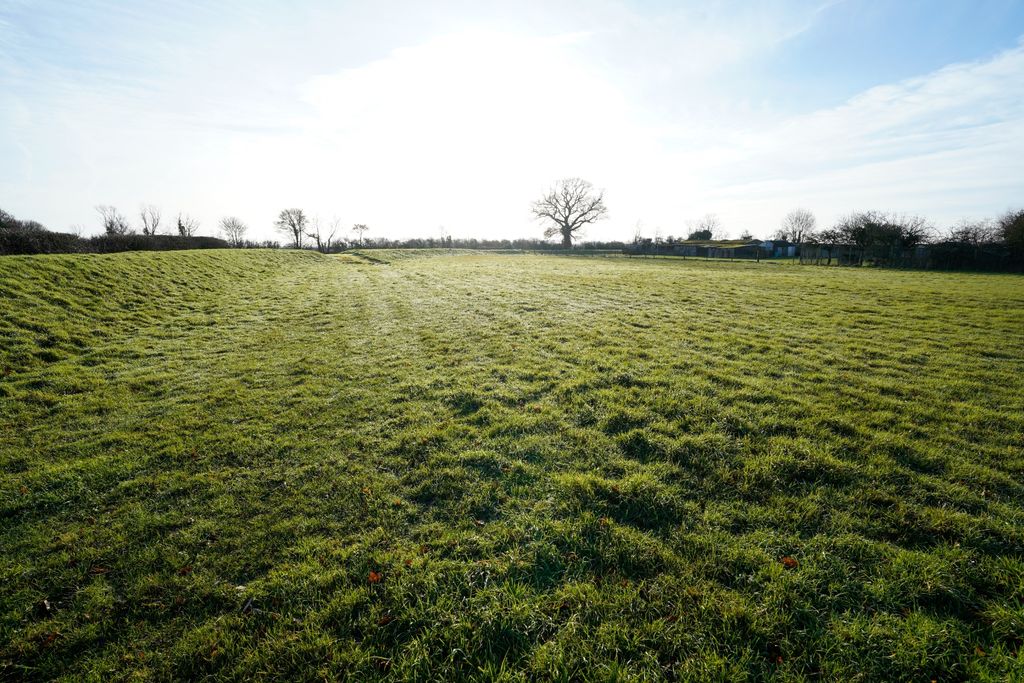 Property photo 3 of 4 Photo 3