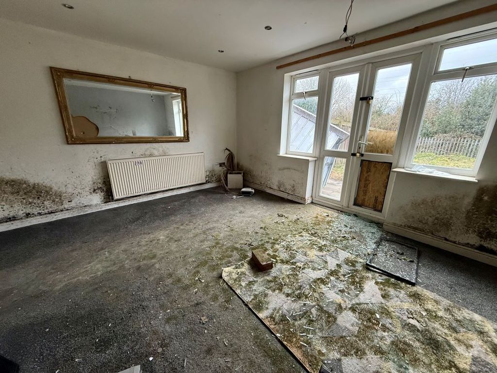 Property photo 3 of 6 Image 3