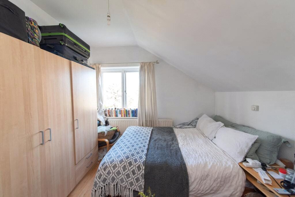 Property photo 1 of 5 Bedroom