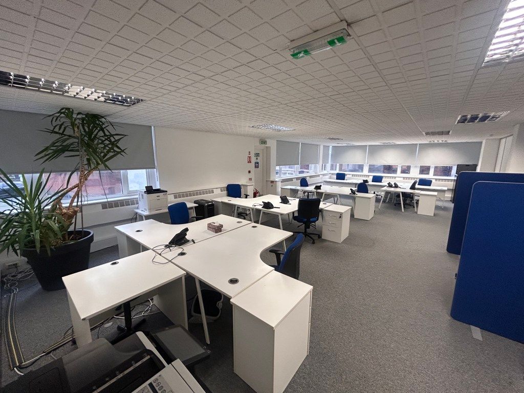 Property photo 3 of 7 Photo 4