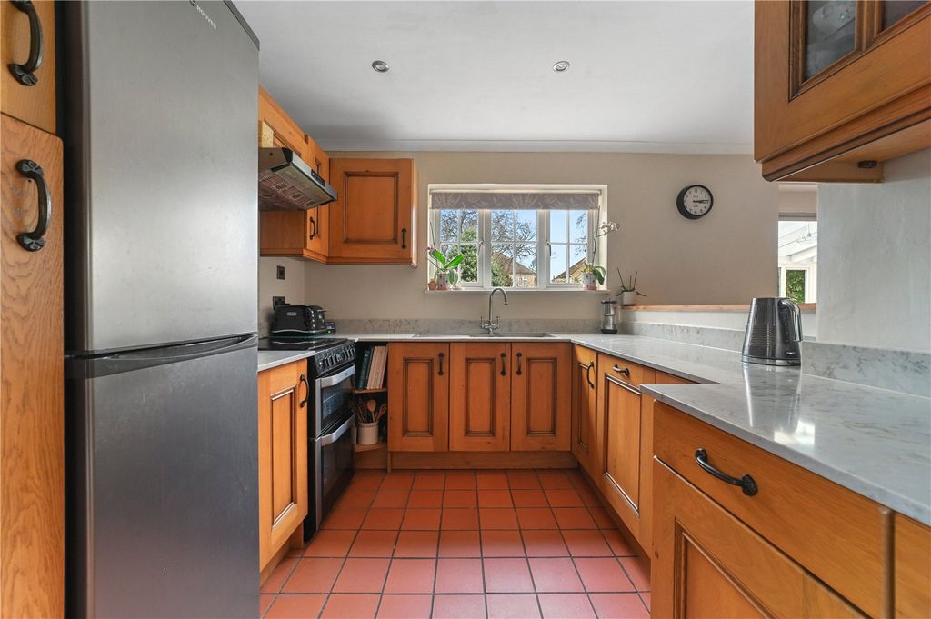 Property photo 3 of 24 Picture No. 23
