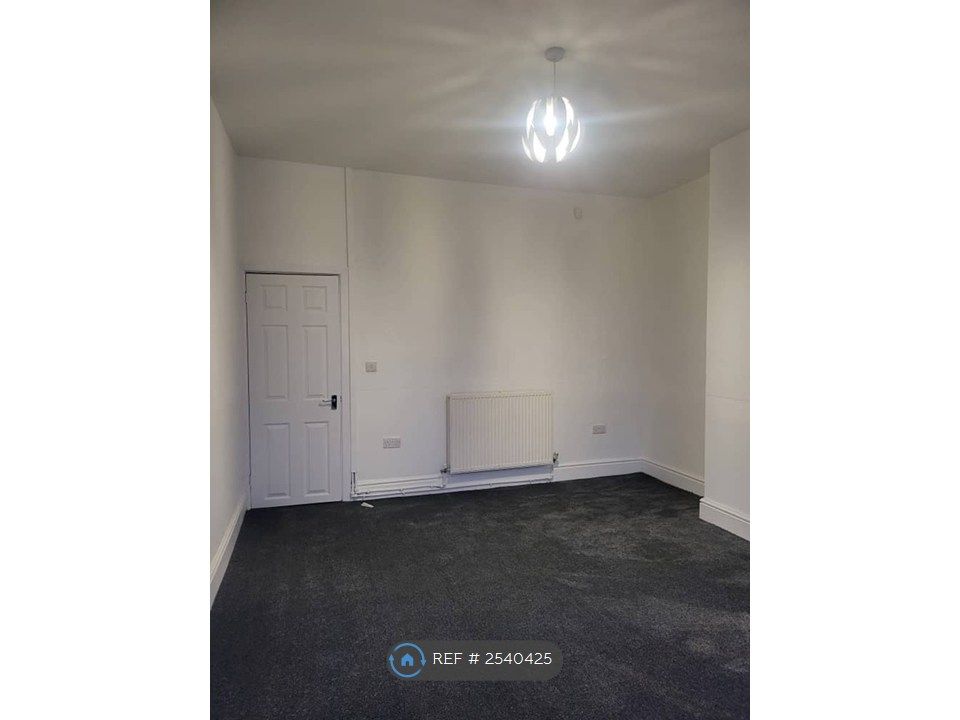 Property photo 2 of 12 Living Room