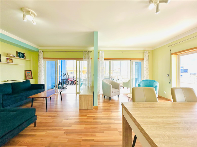 Property photo 1 of 52