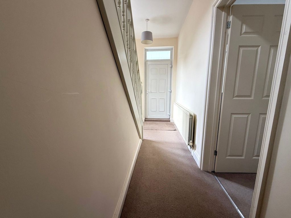 Property photo 2 of 19 Photograph 2