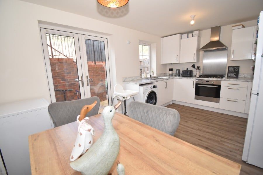 Property photo 3 of 14