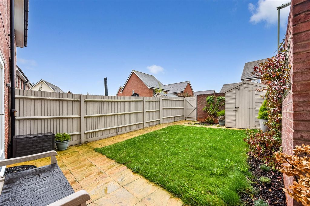 Property photo 2 of 25 Sketch_Ph7_6247905.Jpg