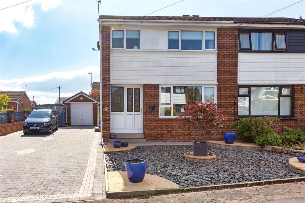 Property photo 1 of 25