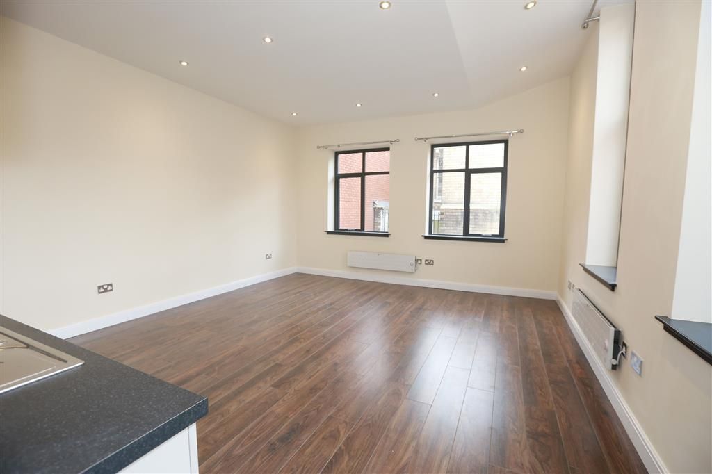 Property photo 3 of 10 Living Room