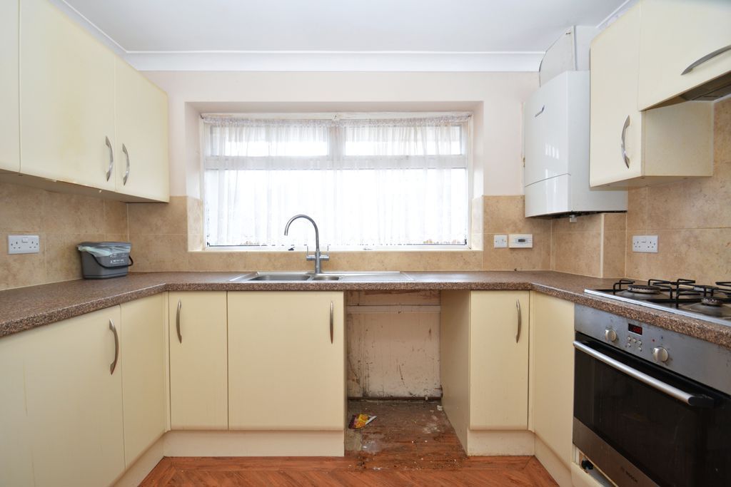 Property photo 3 of 11 Photo 9