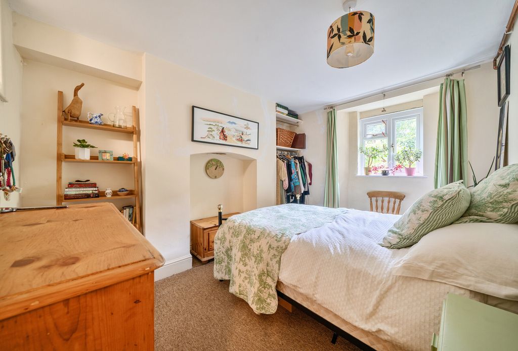 Property photo 3 of 23 1456895-4-6A031F8...