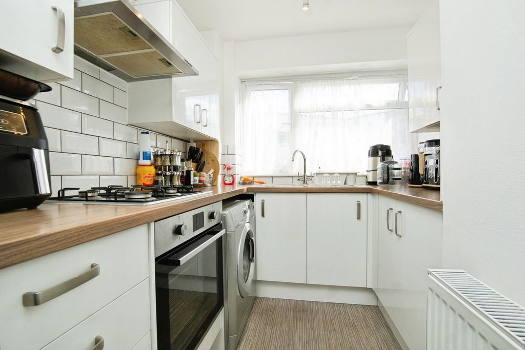 Property photo 2 of 18 Pbox-Img.Jpg