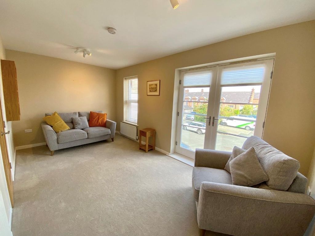 Property photo 3 of 23 9.Jpg
