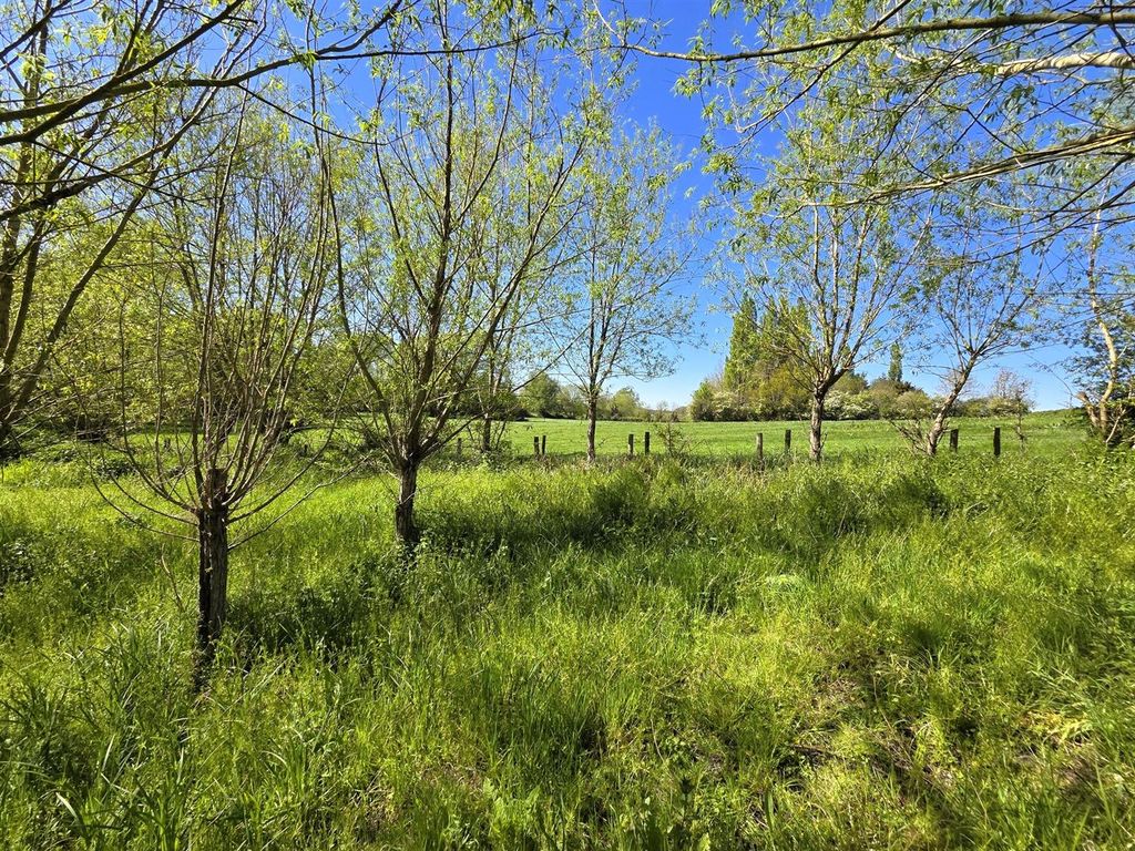 Property photo 3 of 11 Lotimage2689548.Jpg
