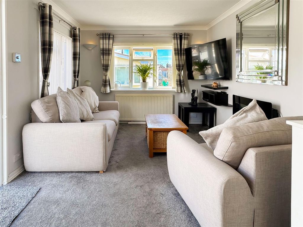 Property photo 2 of 11 Img_2894.Jpg