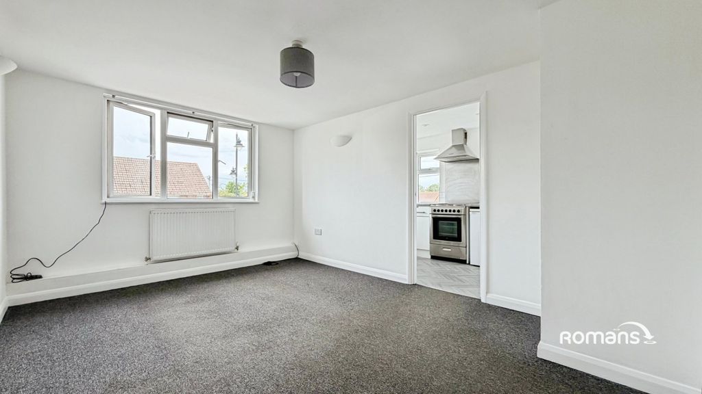 Property photo 3 of 10 Picture No. 12