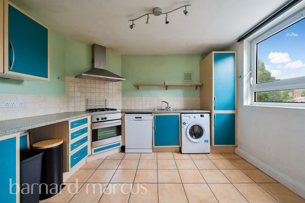 Property photo 3 of 9