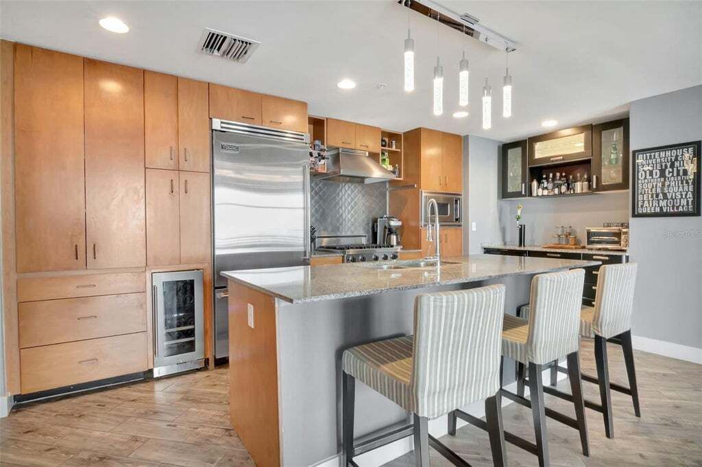 Property photo 2 of 20 <Alttext/>