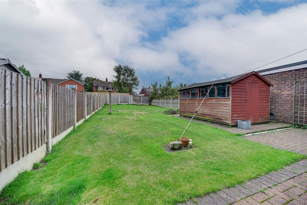 Property photo 2 of 26 Dsc_1822-Dsc_1826.Jpg