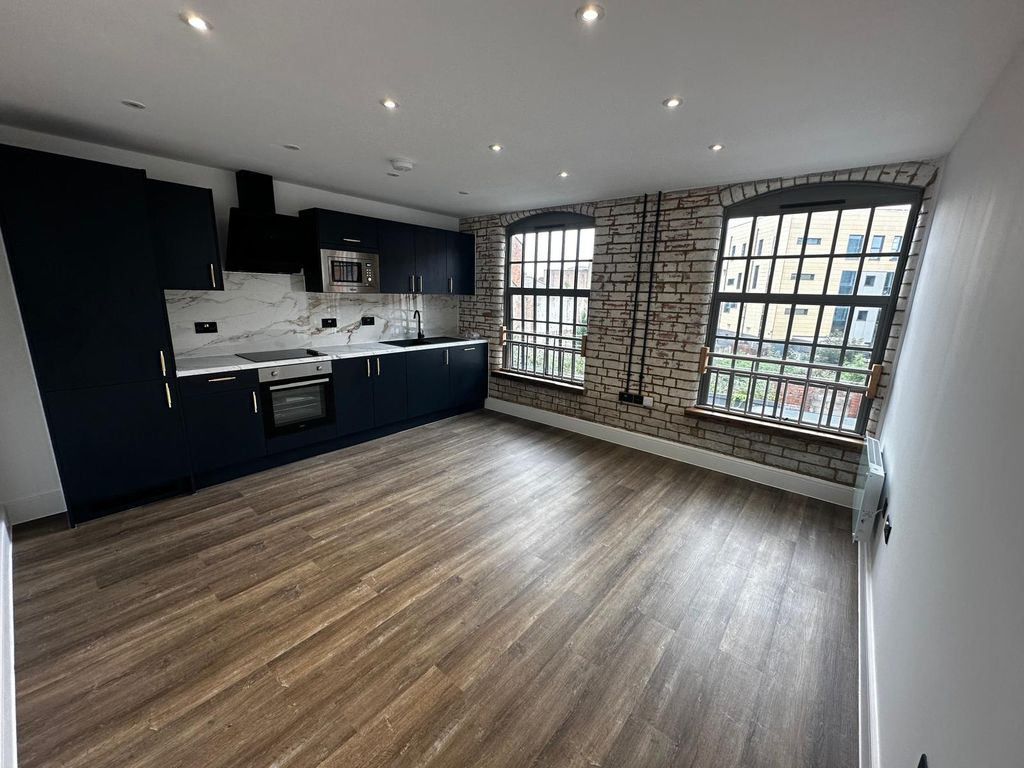 Property photo 3 of 6 Image