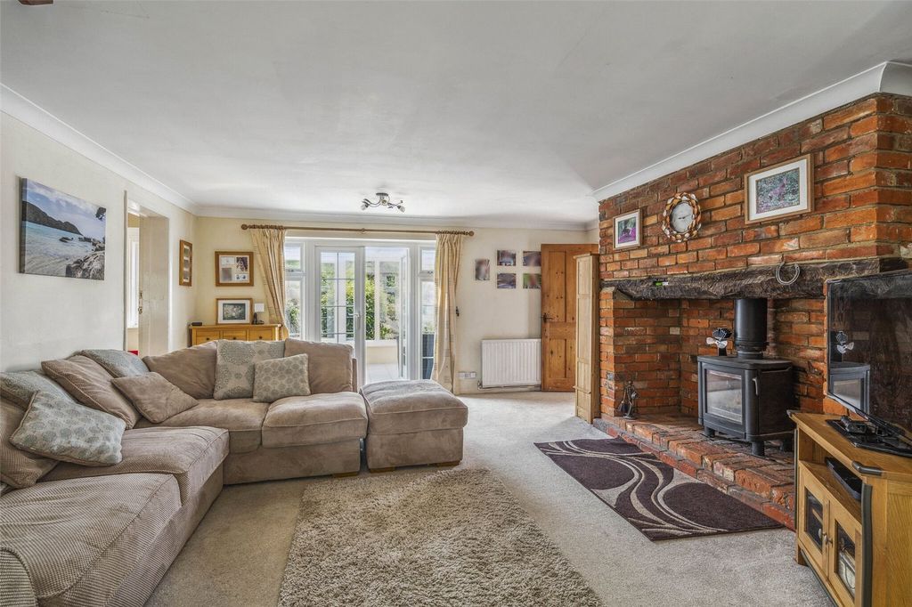 Property photo 2 of 18 Picture No. 05