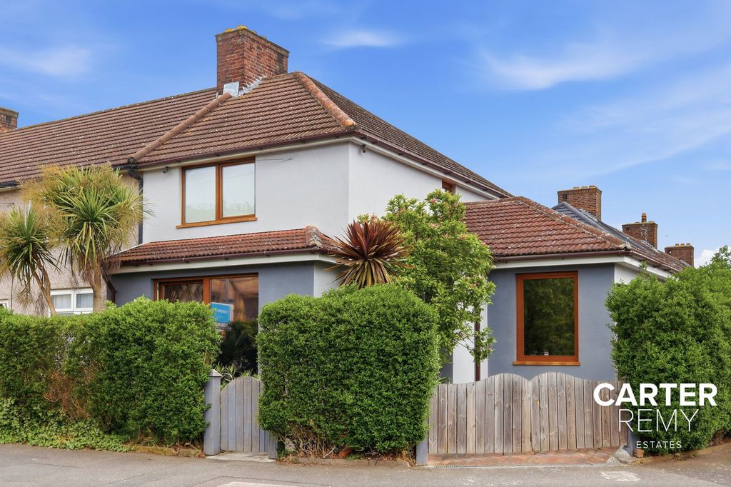 Property photo 1 of 23