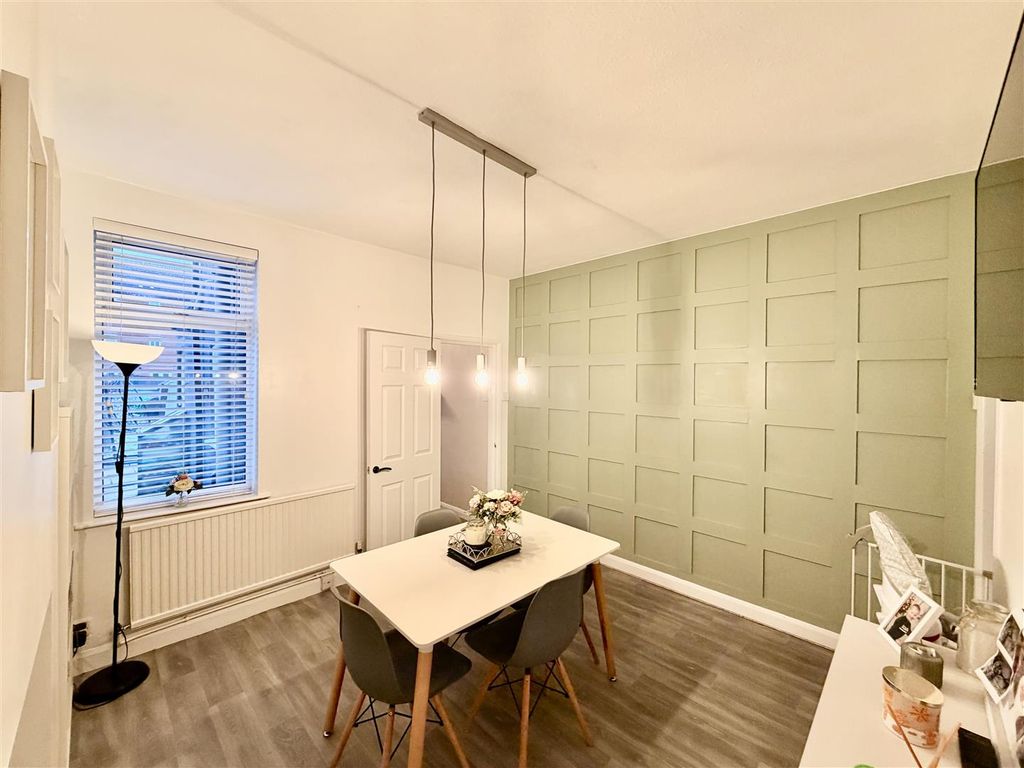 Property photo 2 of 16 2