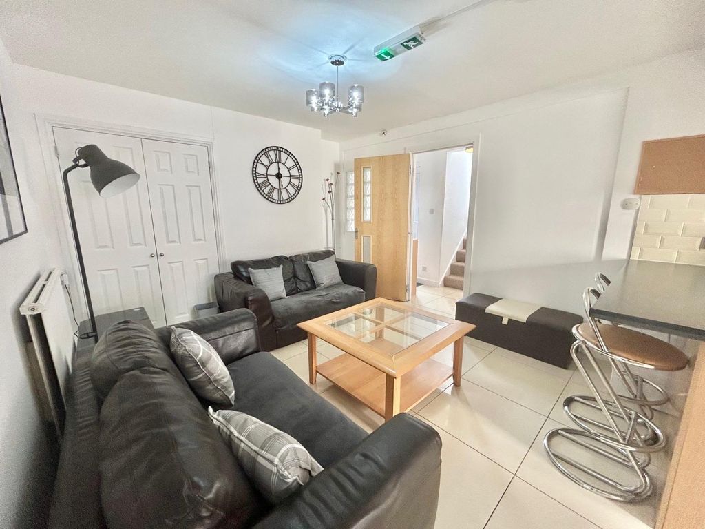 Property photo 2 of 17 Whatsapp Image 2026-03-05 At 14.11.37 (4)