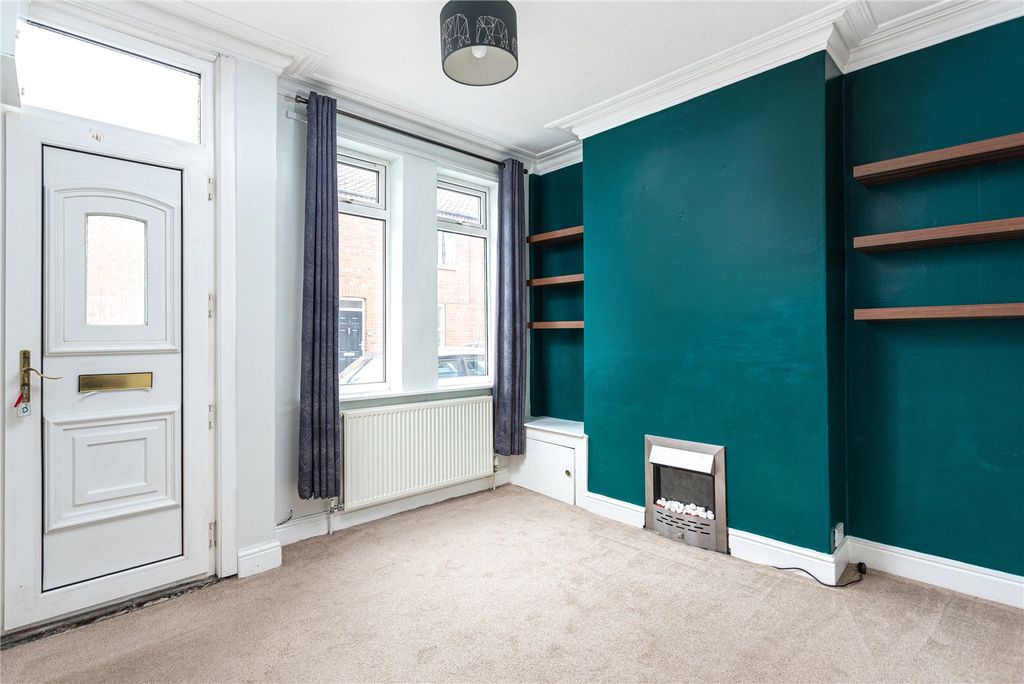 Property photo 3 of 10 Photos