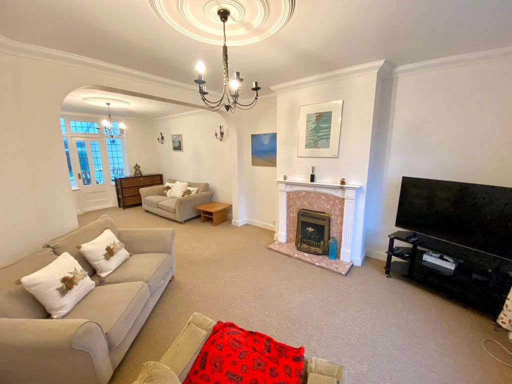 Property photo 2 of 26 Lounge/Dining Room