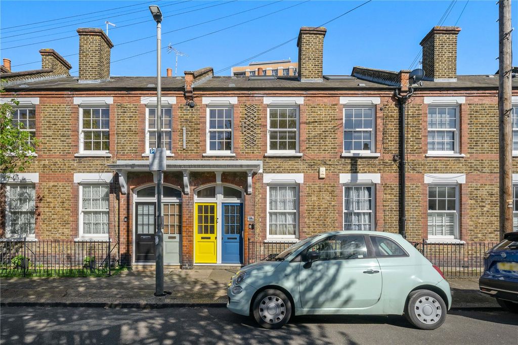 Property photo 2 of 12 Reform Street