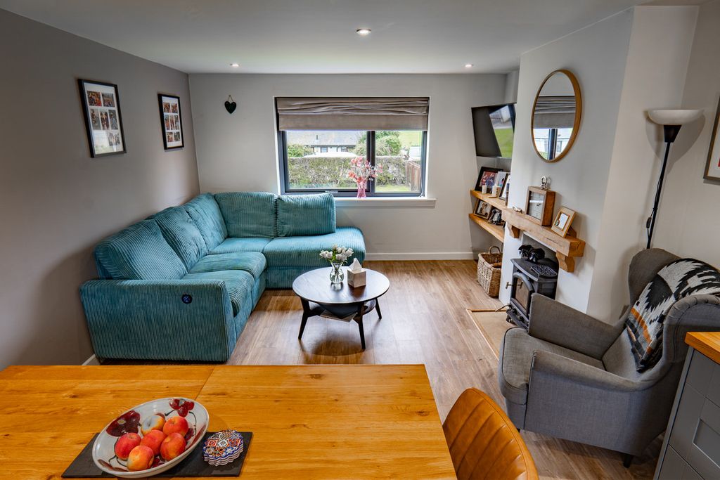 Property photo 2 of 50