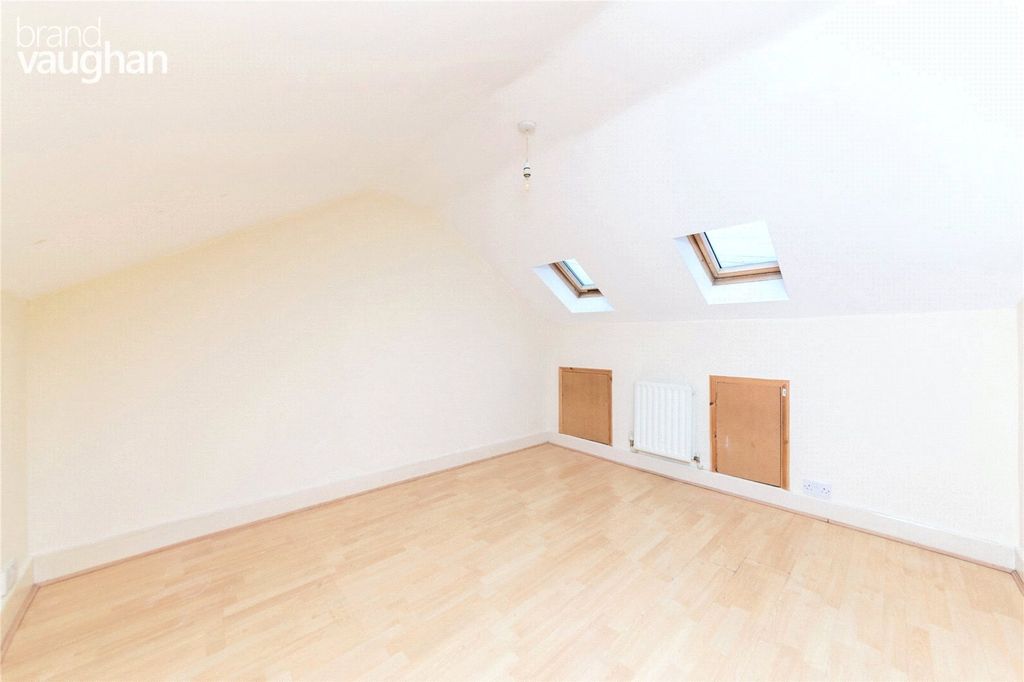Property photo 2 of 11 Bedroom
