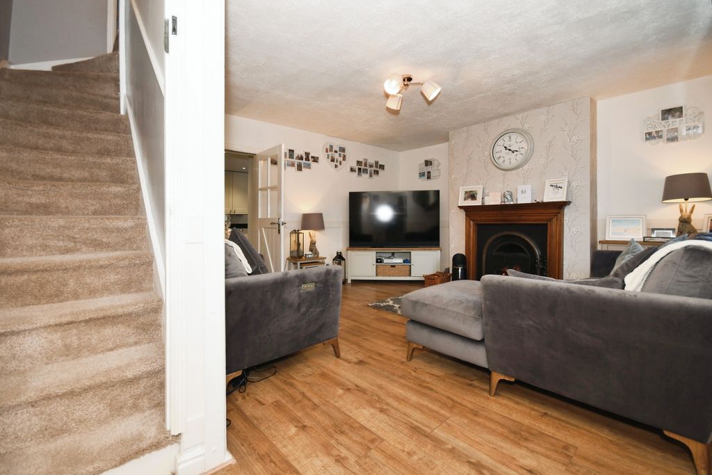 Property photo 2 of 17 Living Room
